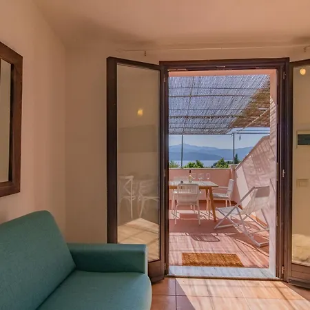 Apartment Del Sole 4
